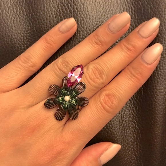 Mila Gonzalez Spanish crystal embellished ring sizable - Picture 1 of 3